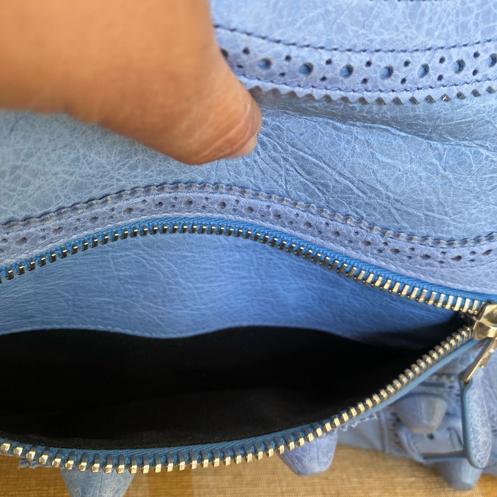 Balenciaga City Bag - Picture 5 of 8